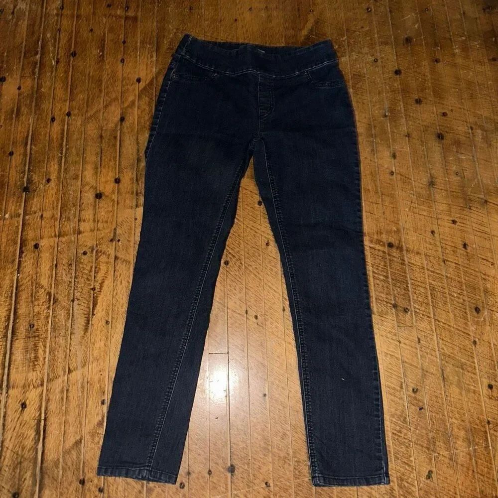 Chico’s 0/S dark wash stretchy travelcore pull on pants